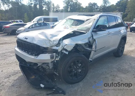 2025 Jeep Grand Cherokee Altitude 4X4 из США, поврежденный, VIN 1C4RJHAG7S8656098